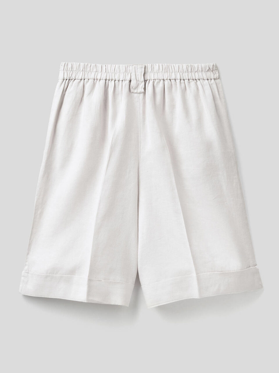 Bermudas em 100% linho image number 2