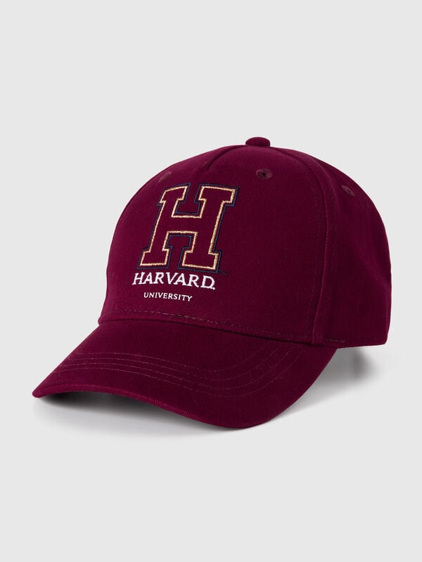 Boné com bordado ©Harvard University Menino