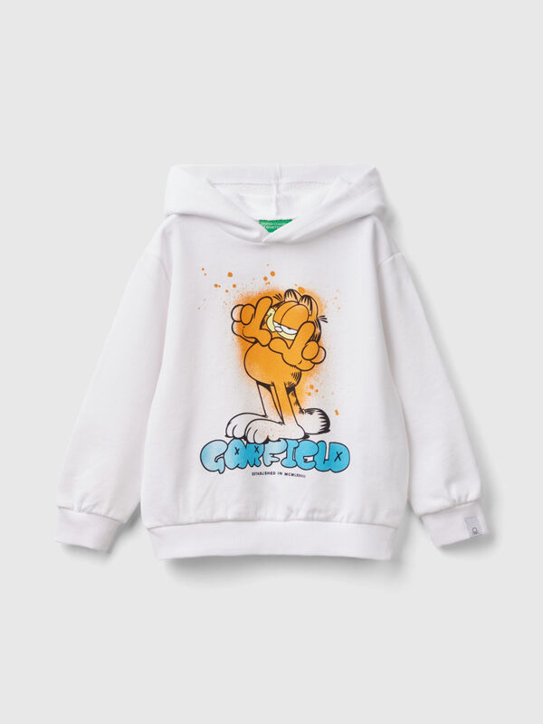 Sweat Garfield ©2024 by Paws, Inc. Menino