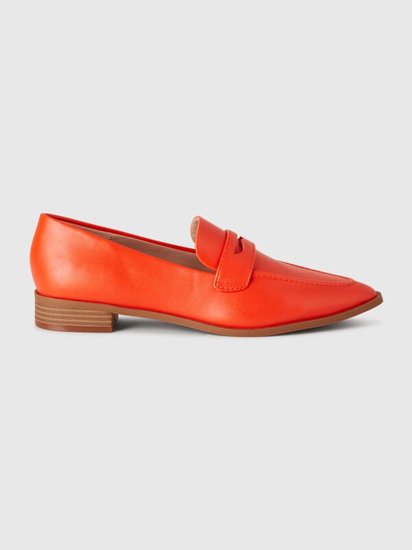 Mocassins em tecido efeito pele Mulher