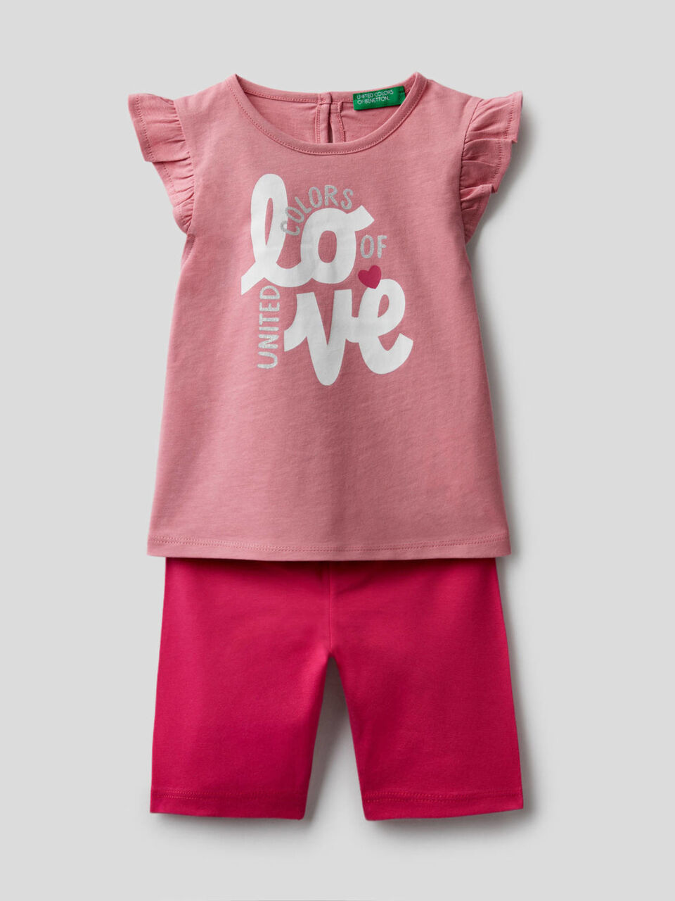 Conjunto t-shirt e bermudas image number 1