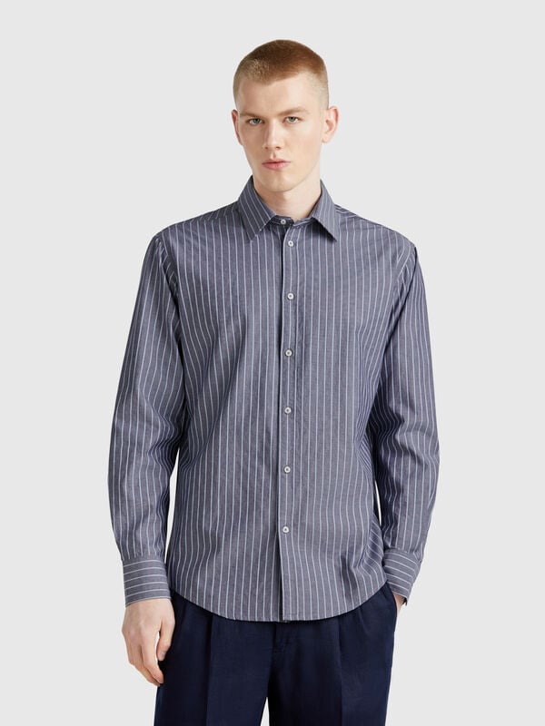 Camisa às riscas regular fit Homem