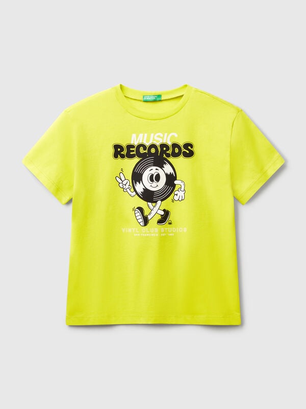 T-shirt com estampa fluorescente Menino