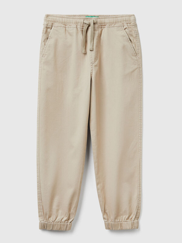 Joggers em algodão stretch com cordão de ajuste Menino