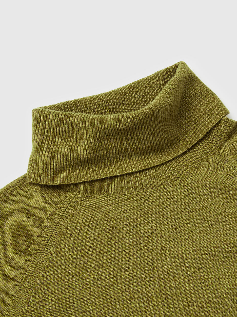 TURTLE NECK SWEATER Mulher image number null