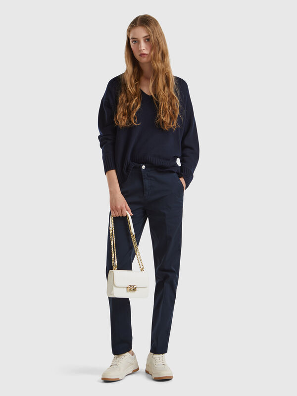Chinos slim fit em algodão azul-escuro Mulher