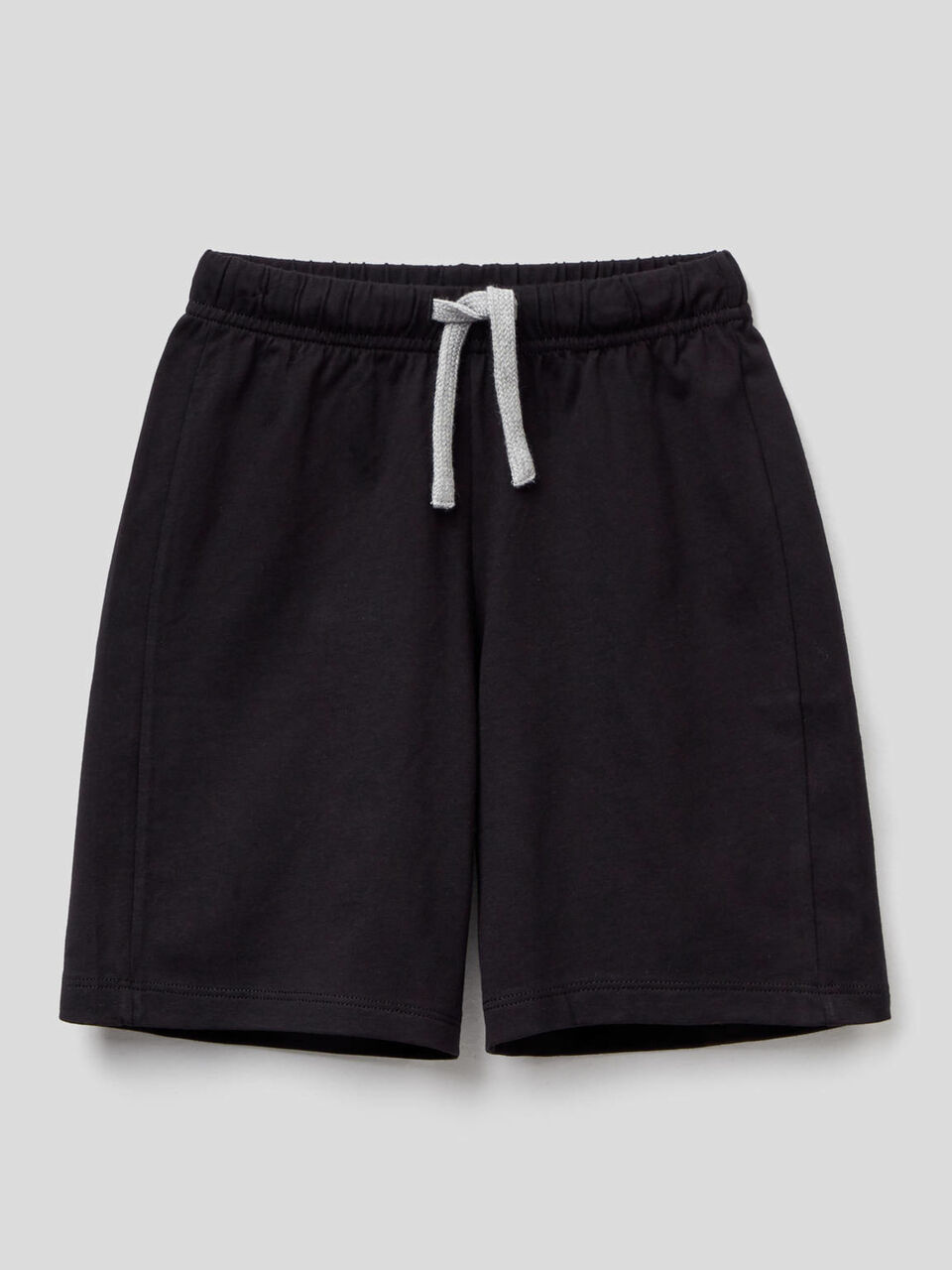 Conjunto t-shirt e bermudas image number 2