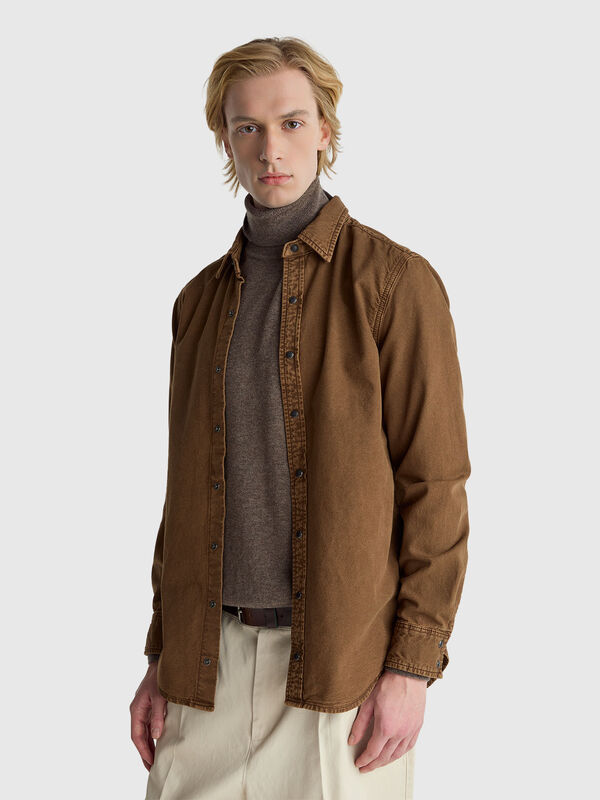 Camisa slim fit 100% algodão Homem