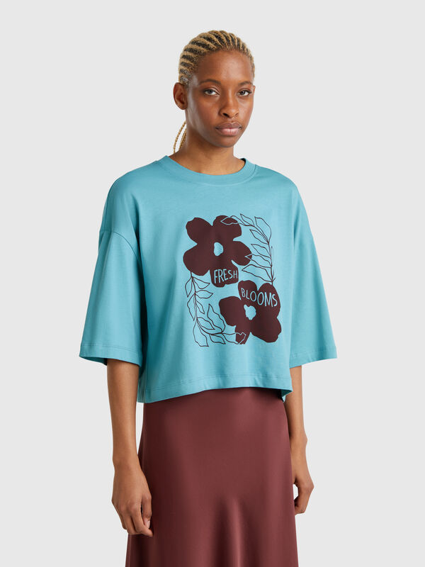 T-shirt com estampa às flores Mulher