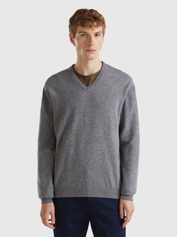 Camisola decote em V cinza-escuro em pura lã Merino Homem