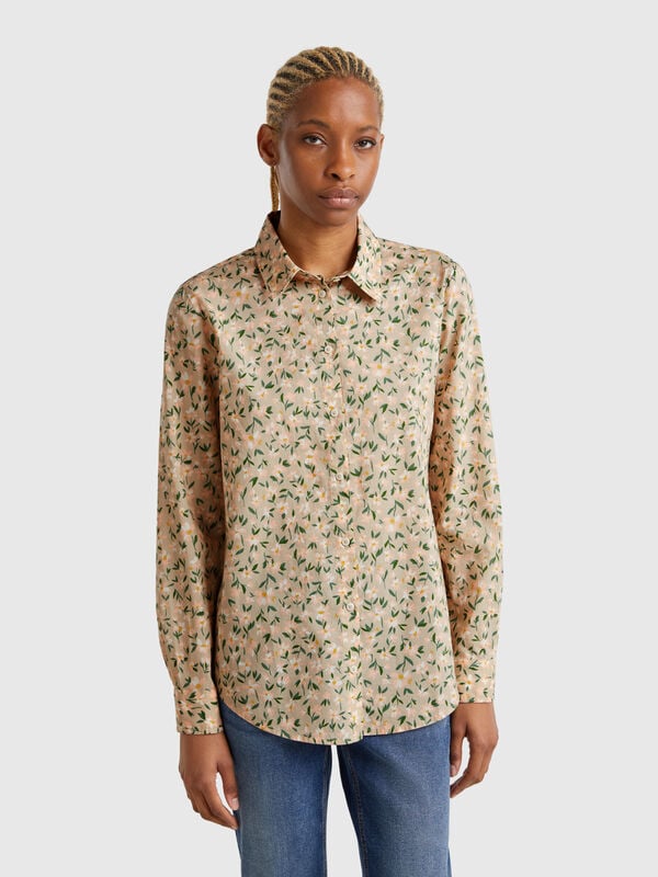 Camisa verde às flores Mulher