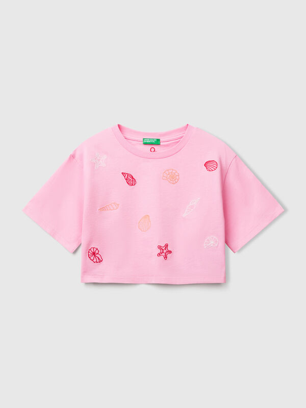 T-shirt rosa com bordado conchas Menina
