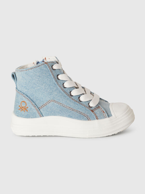 Tênis cano alto com efeito jeans Menino