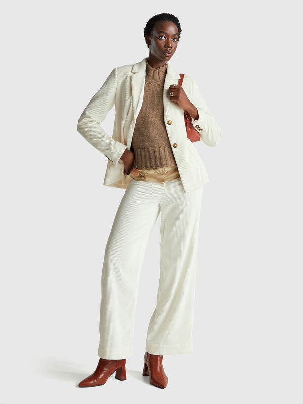 Calças evasé de veludo Calças evasé de veludo Mulher