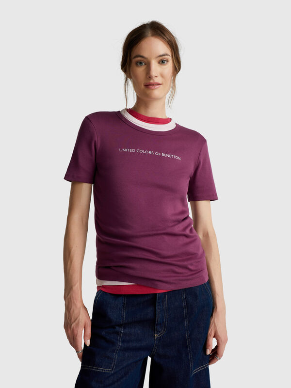 T-shirt 100% algodão com estampa logótipo glitter Mulher