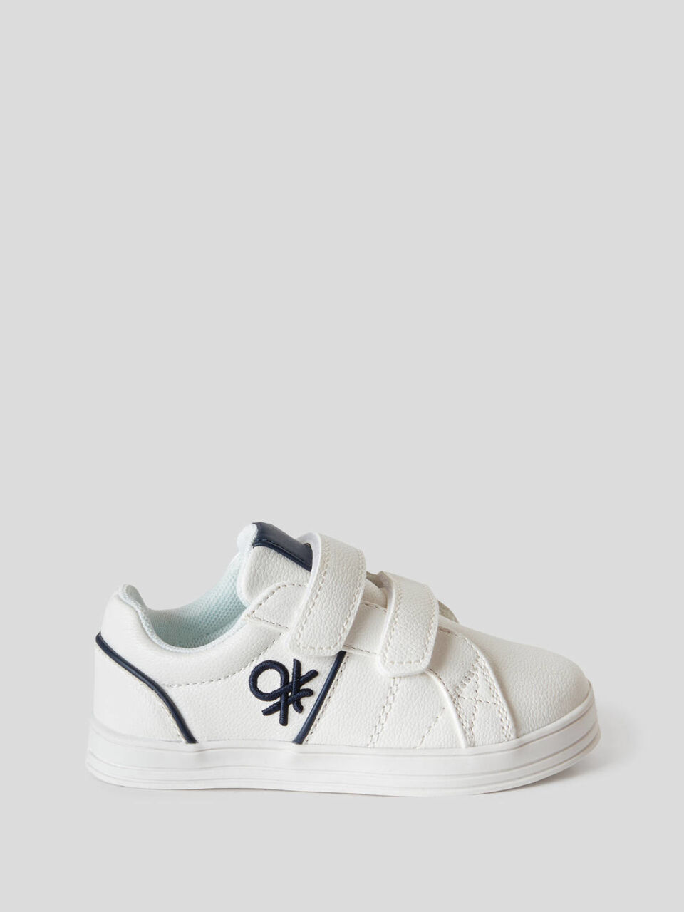 Sneakers com fecho de velcro duplo image number 1