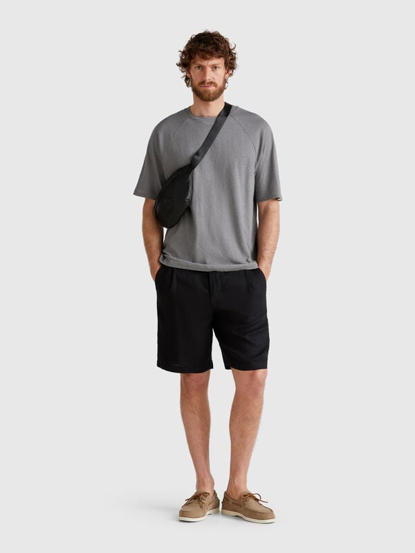 Bermudas com cordão de ajuste em linho puro Homem