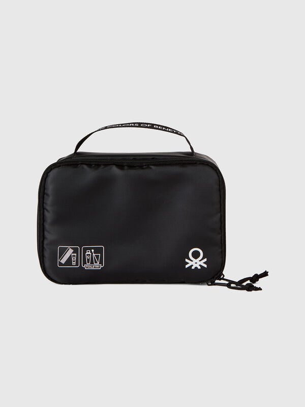 Bolsa de higiene preta com gancho