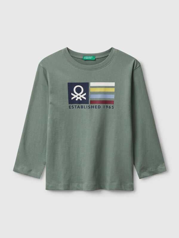 T-shirt com estampa logótipo Menino