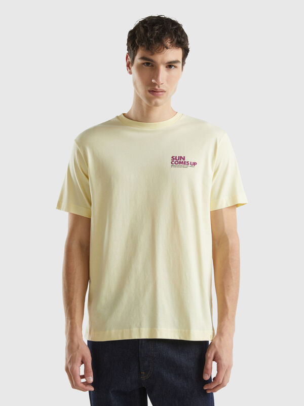 T-shirt com estampa à frente e atrás Homem