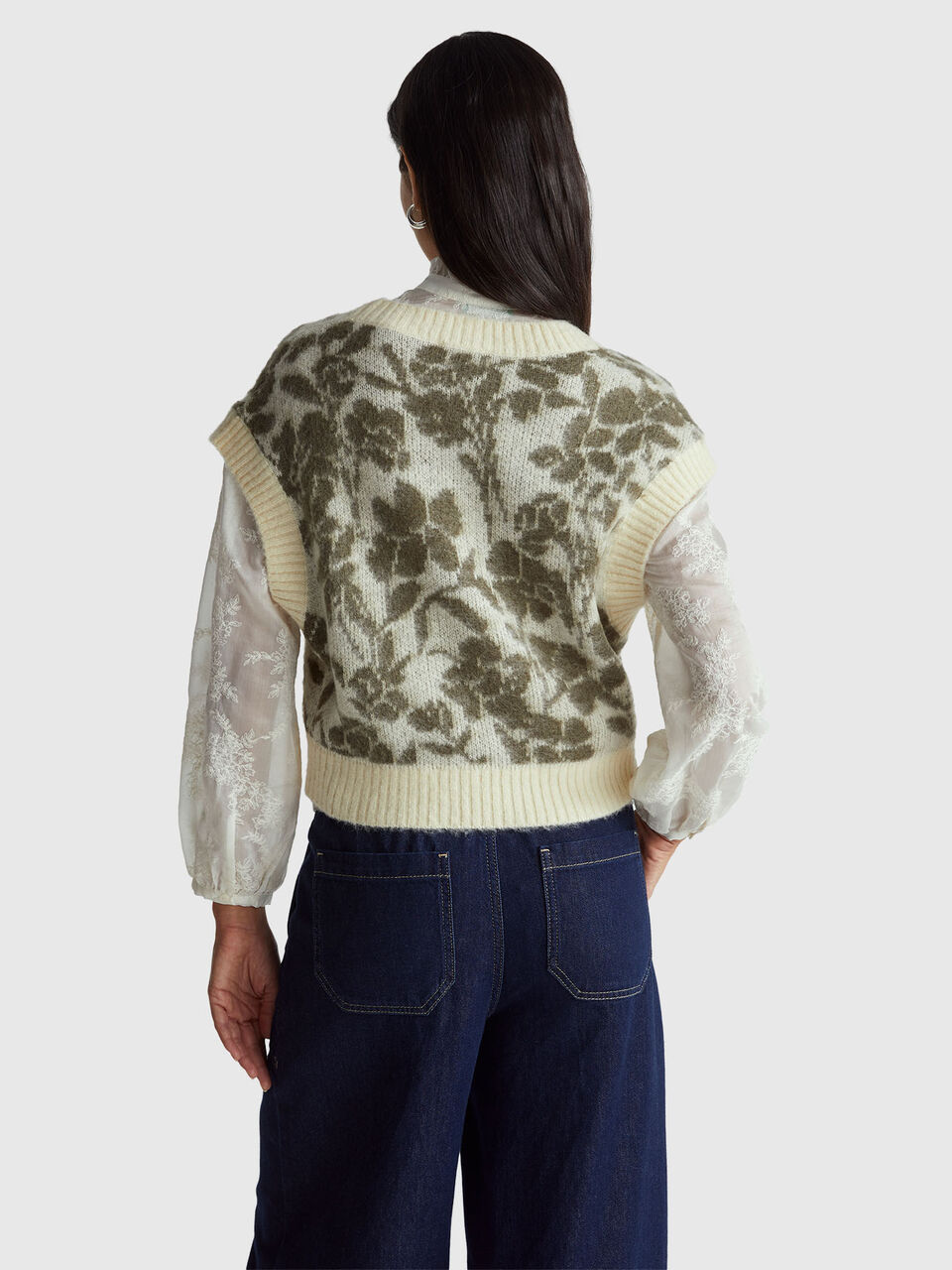 S/L V NECK SWEATER Mulher image number null