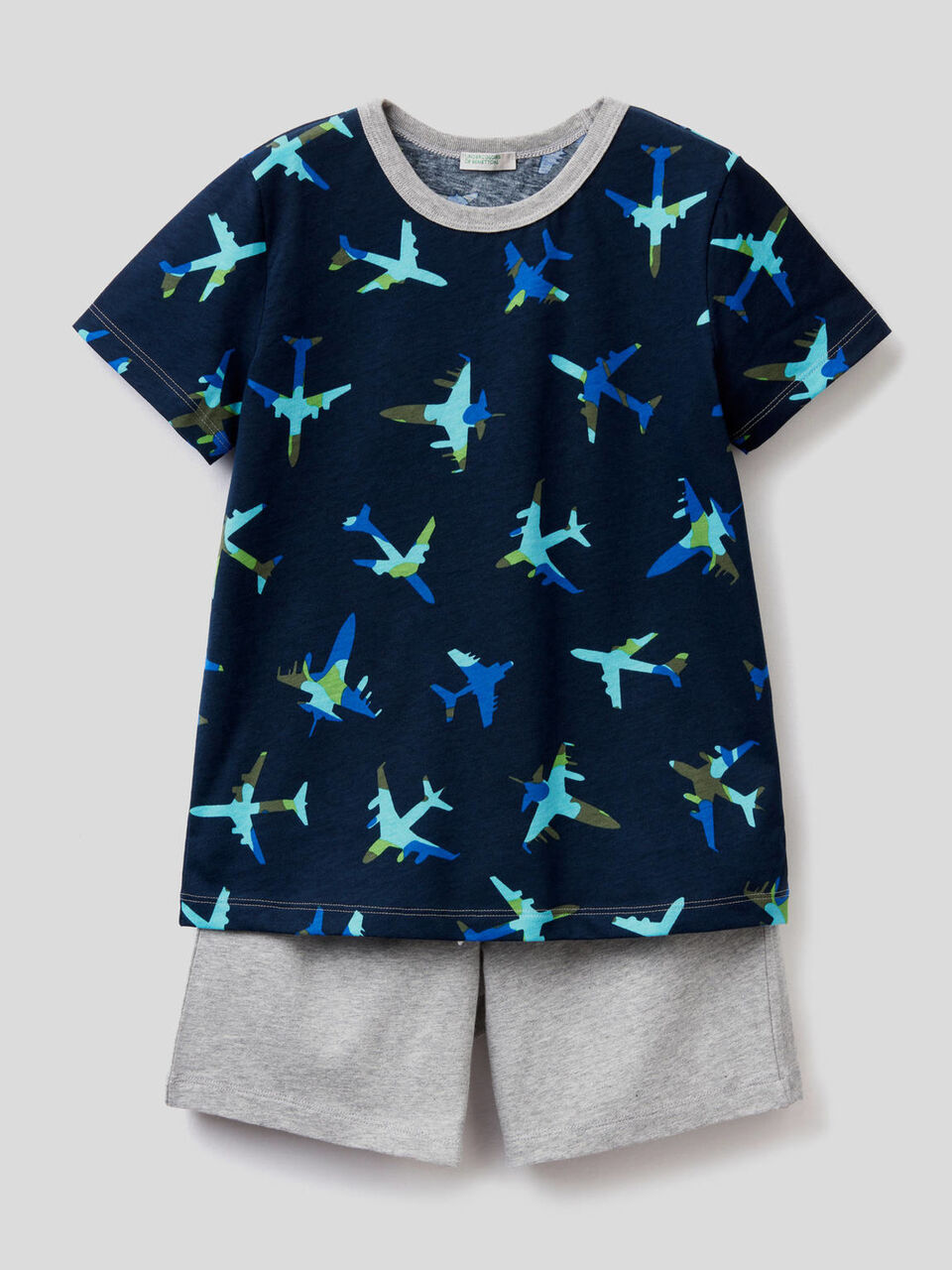 Pijama t-shirt e bermudas image number 1
