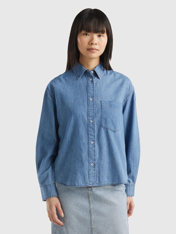 Camisa cropped em chambray Mulher