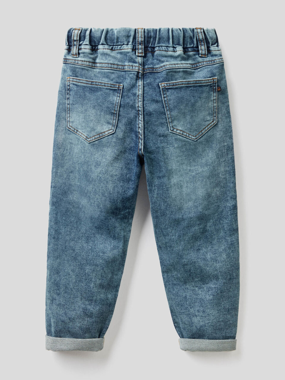 Jeans baggy fit com cordão de ajuste image number 2
