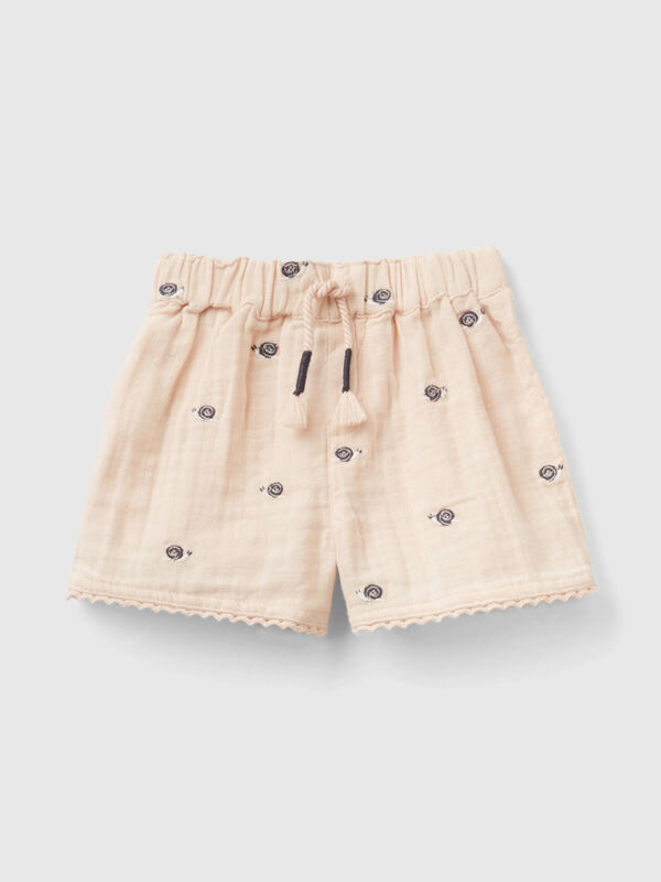 Shorts com bordados em algodão puro Recém-nascido