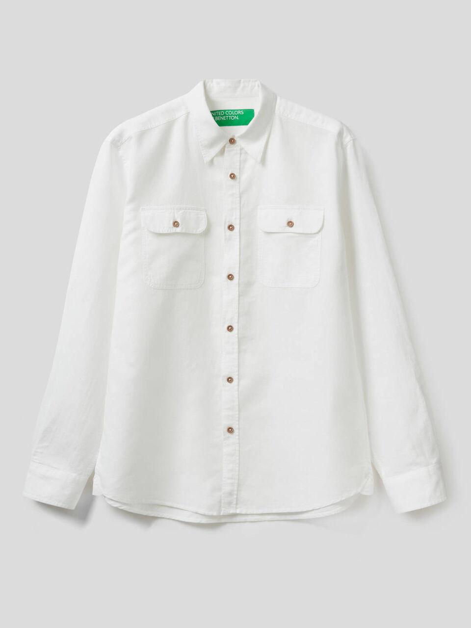 Camisa regular fit em mescla de linho e algodão image number 1