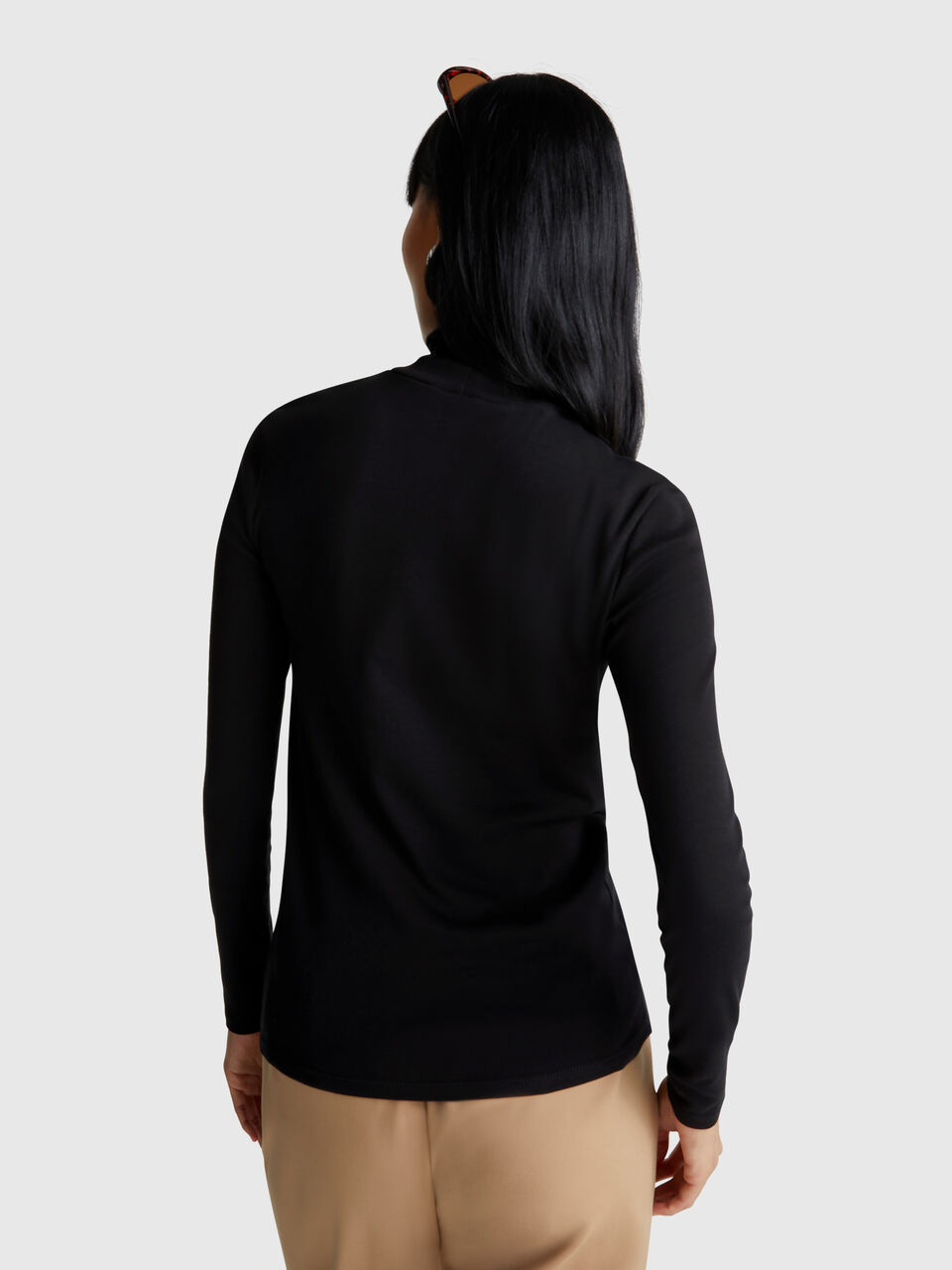 TURTLE NECK SWEATER Mulher image number null