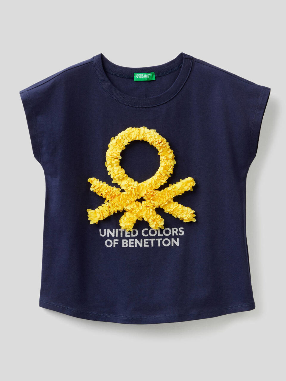 T-shirt com pétalas bordadas image number 1
