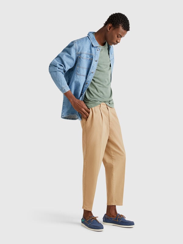 Chinos em algodão stretch Homem