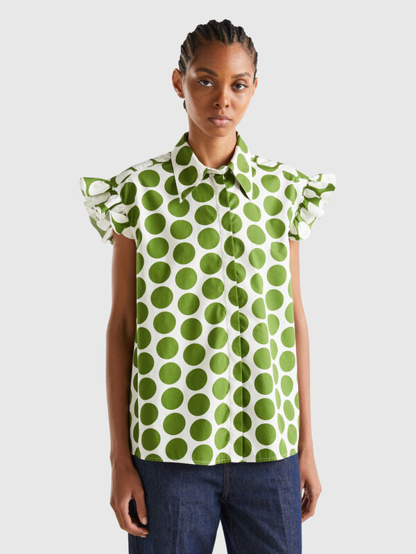 Camisa sem mangas às bolinhas