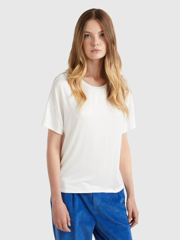 T-shirt slim fit em viscose stretch Mulher