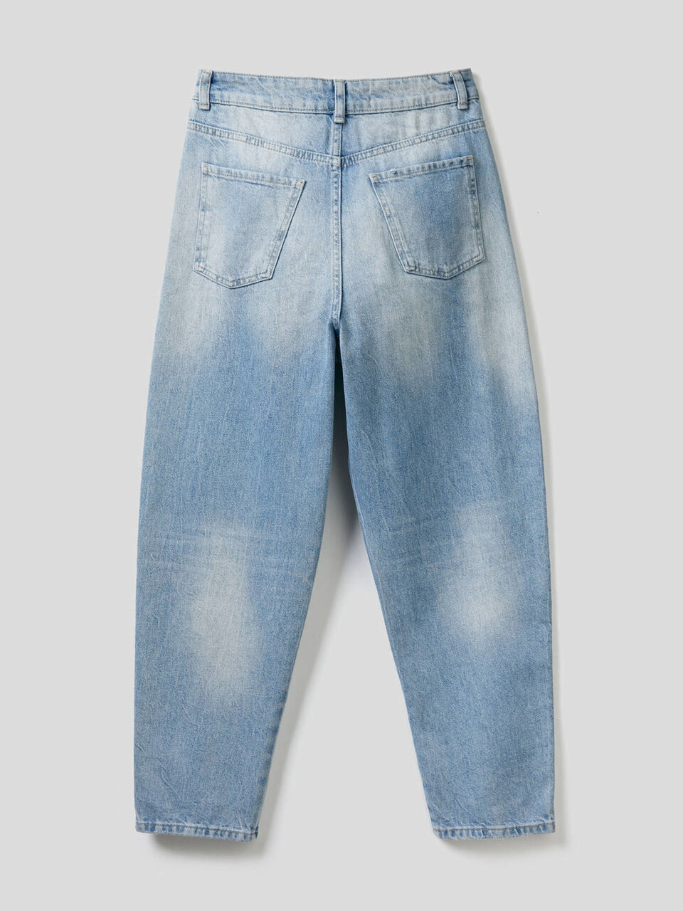 Jeans carrot fit em denim 100% algodão image number 2