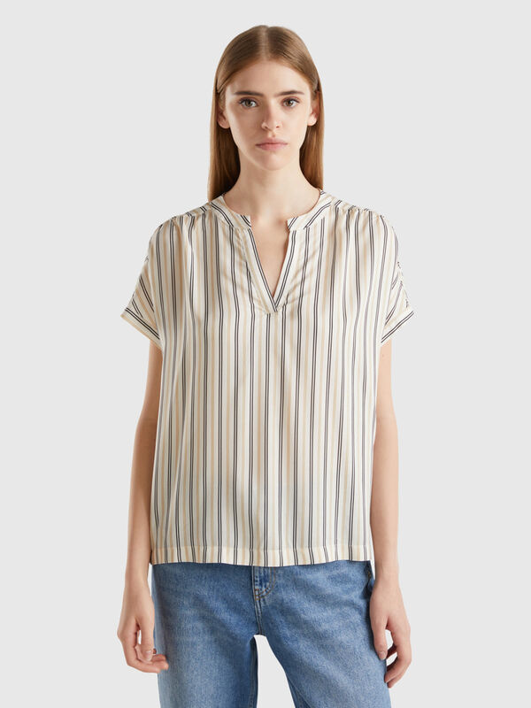 Blusa às riscas em viscose pura Mulher