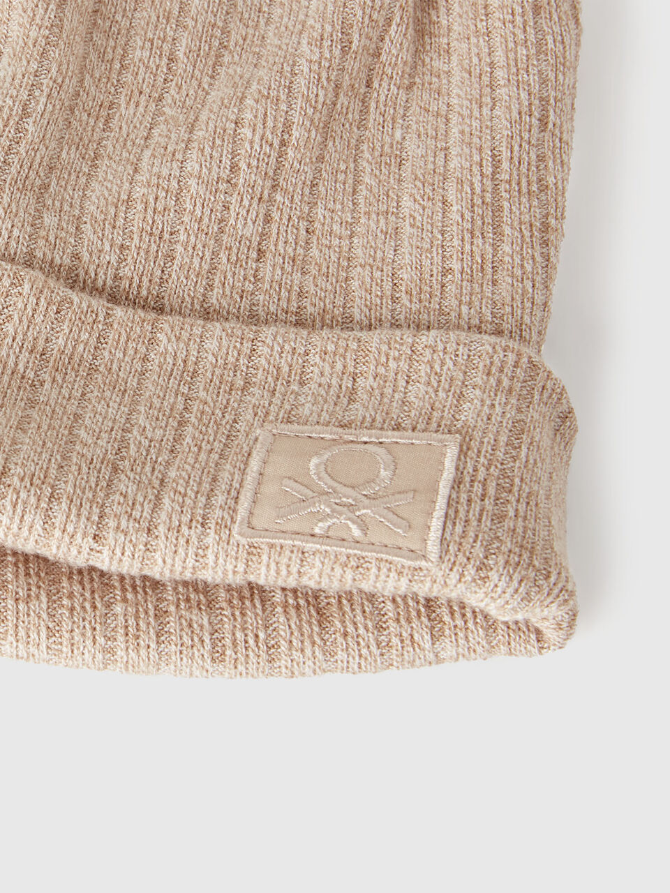 HAT Menino image number null