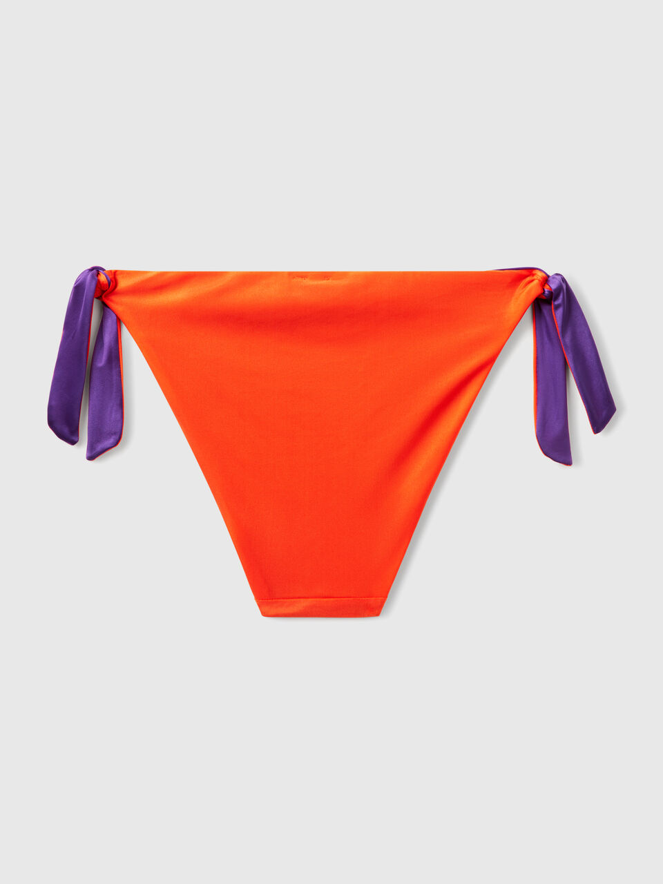 SWIMMING BRIEFS Mulher image number 2