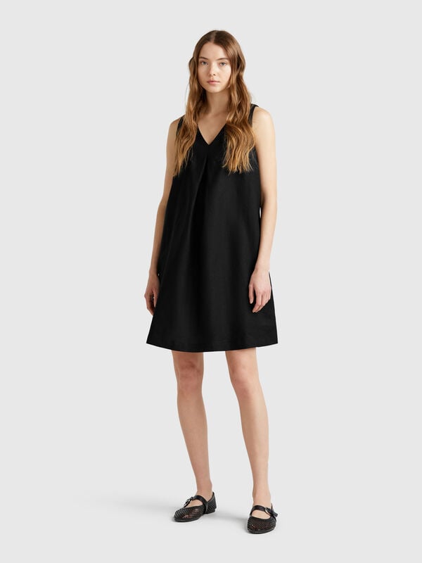 Vestido sem mangas em linho puro Mulher