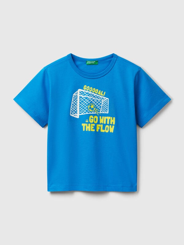 T-shirt com estampa fluorescente Menino