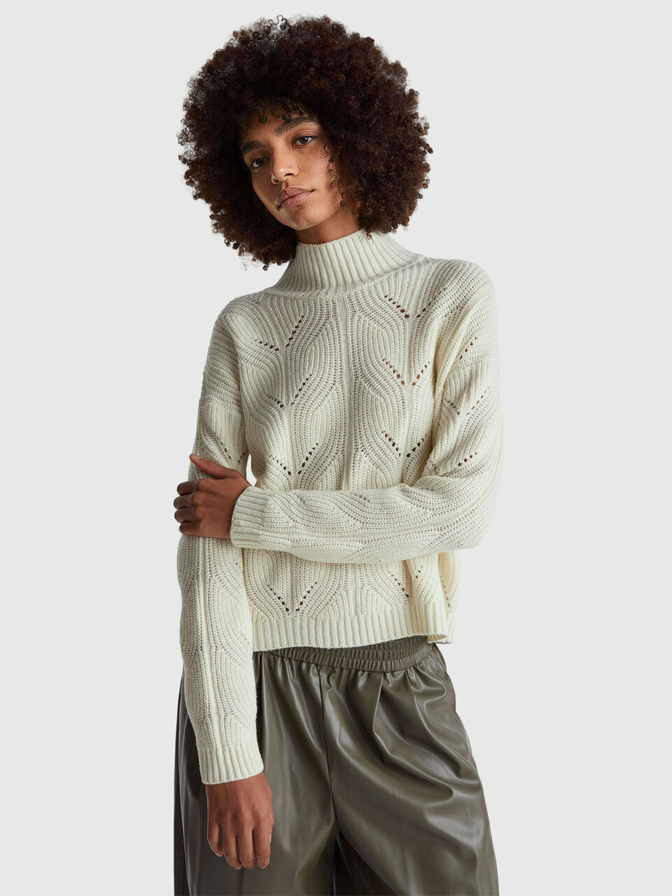 TURTLE NECK SWEATER Mulher image number null