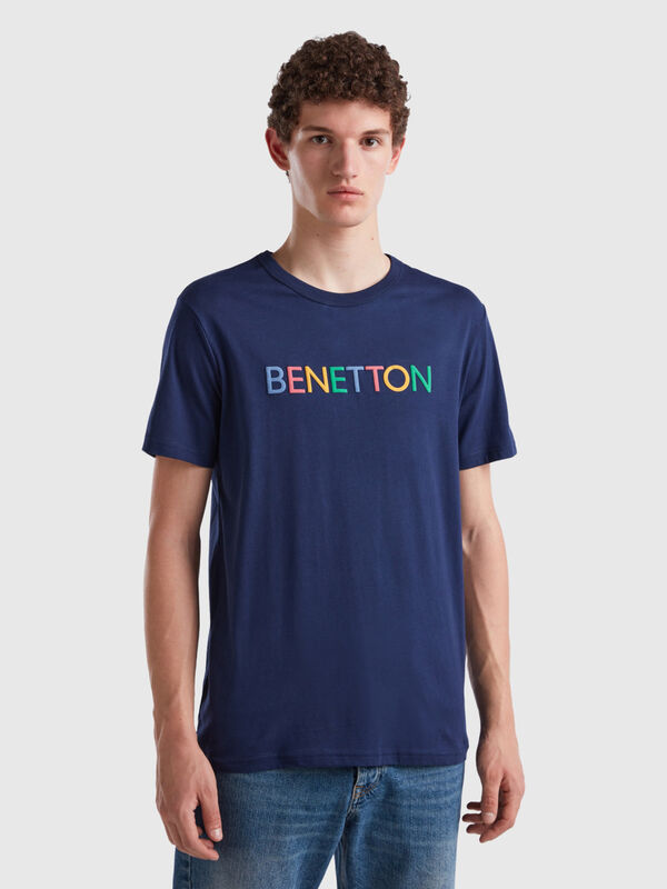 T-shirt azul-escuro em algodão orgânico com logótipo multicolor Homem
