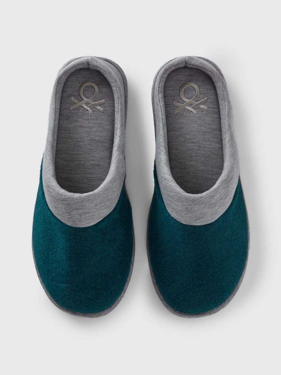 SLIPPERS image number null