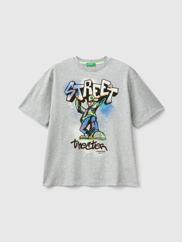 T-shirt com estampa de graffiti Menino