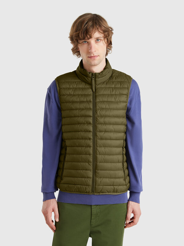 Colete regular fit com enchimento  Homem