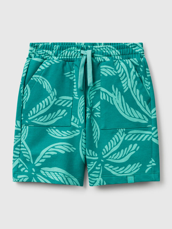 Shorts verde com estampado tropical Menino