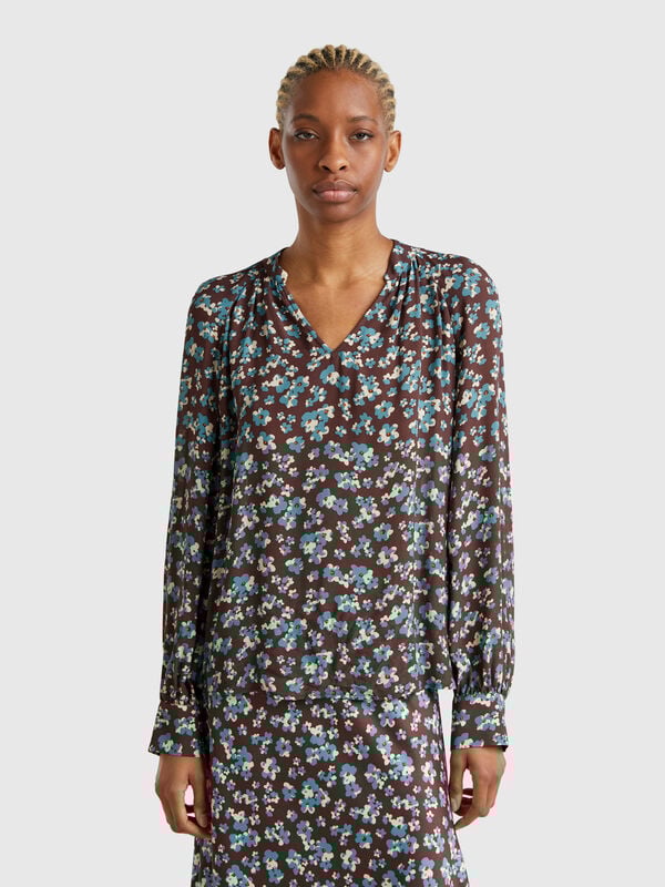 Blusa fluida às flores Mulher