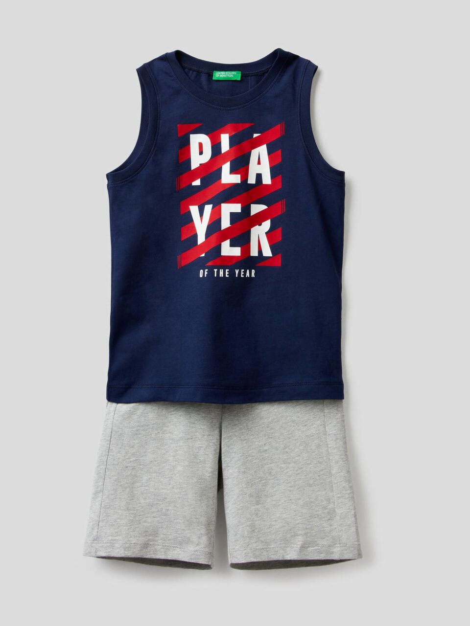Conjunto t-shirt sem mangas e bermudas image number 1