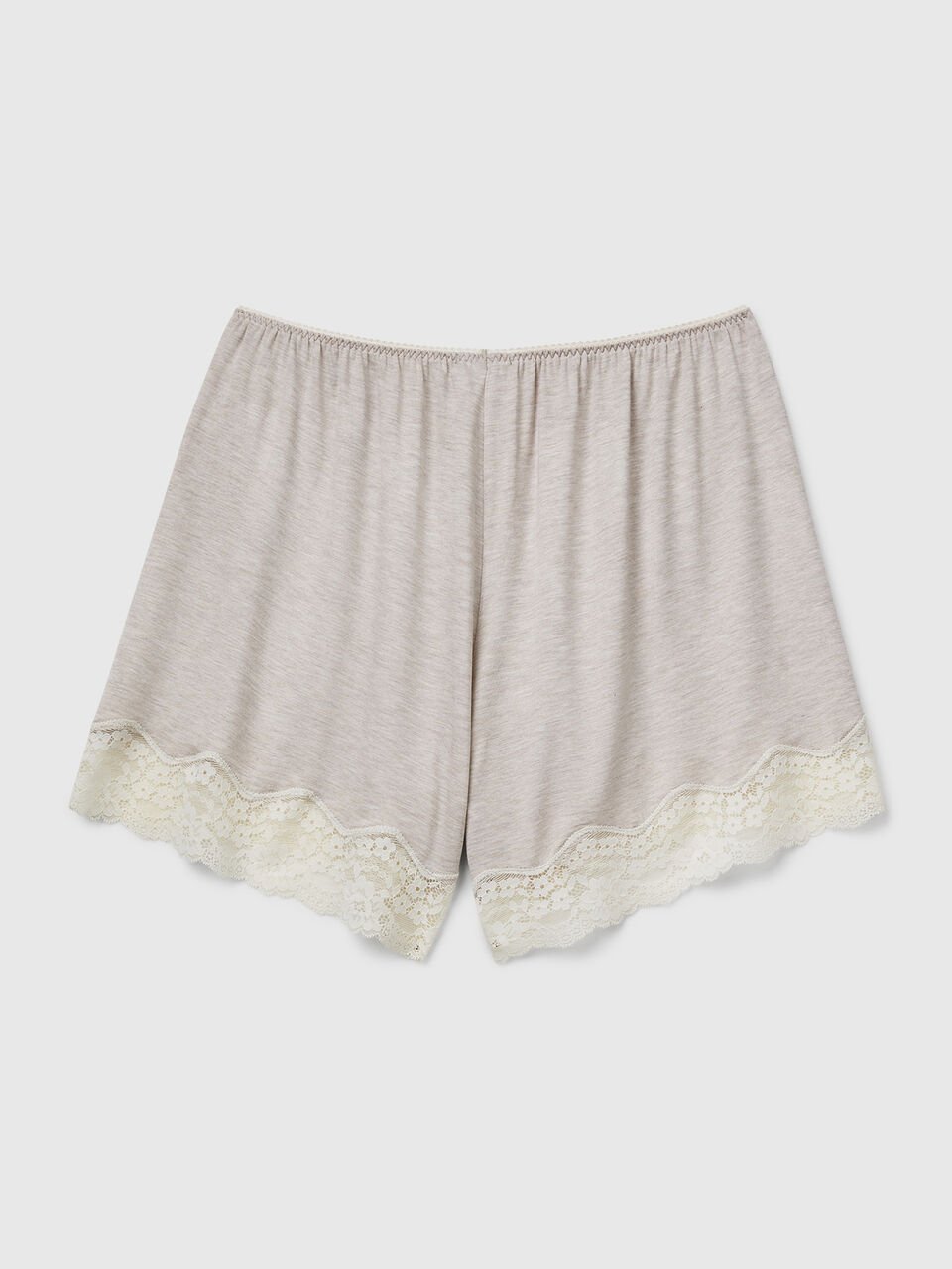 SHORTS Mulher image number 2